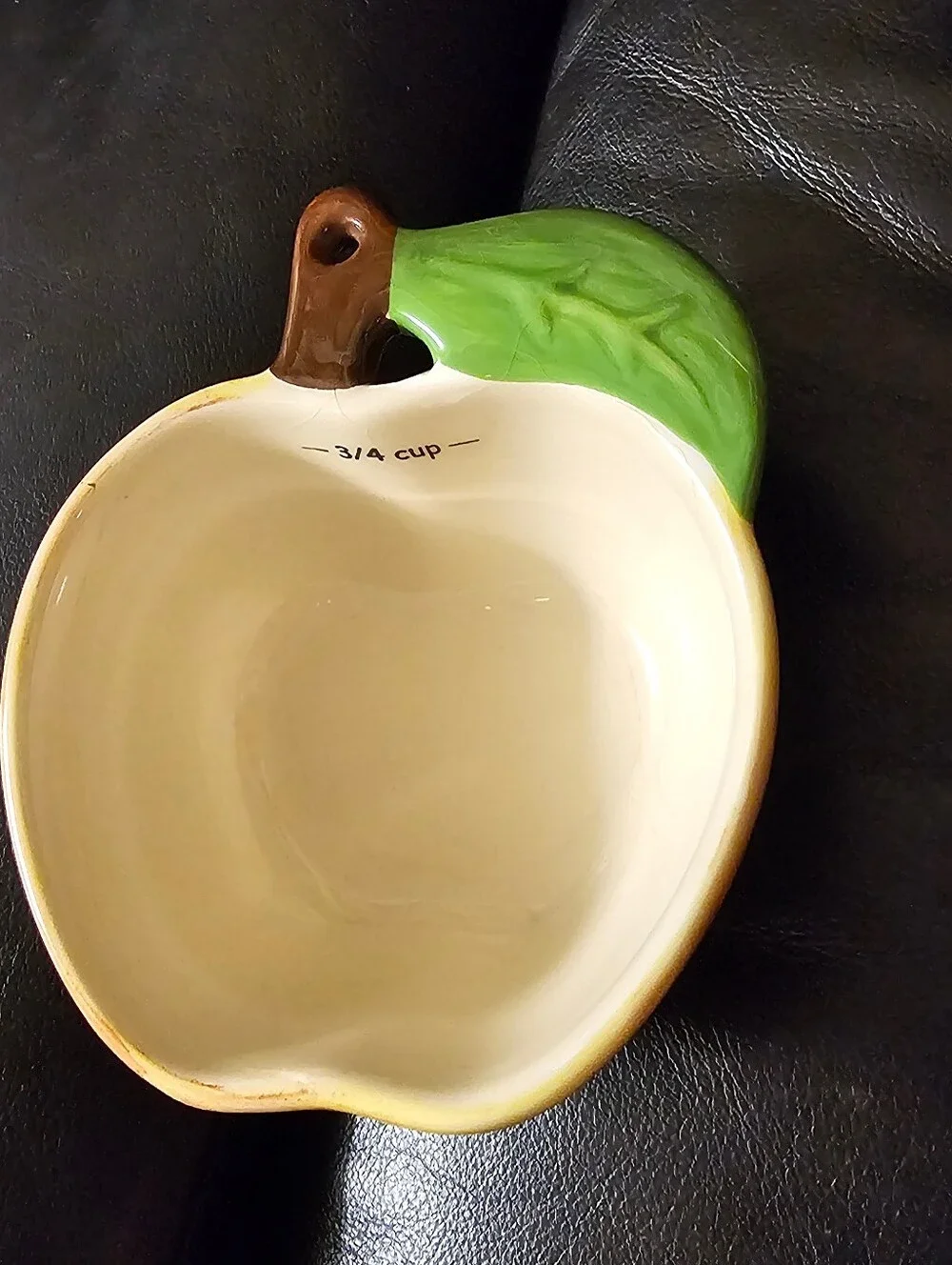 Apple-Shaped Ceramic Nesting Measuring Cup Set of 3 EUC